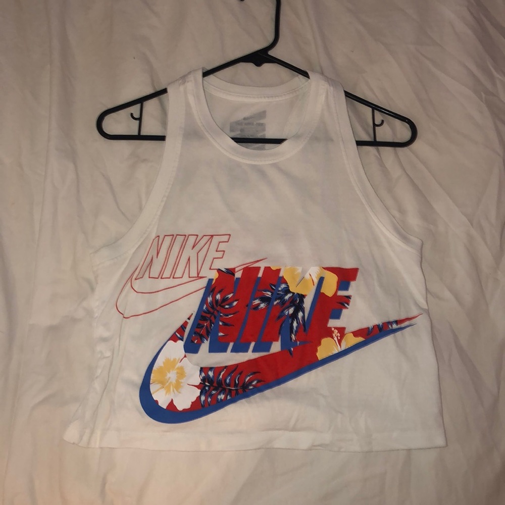 Nike cropped tank top